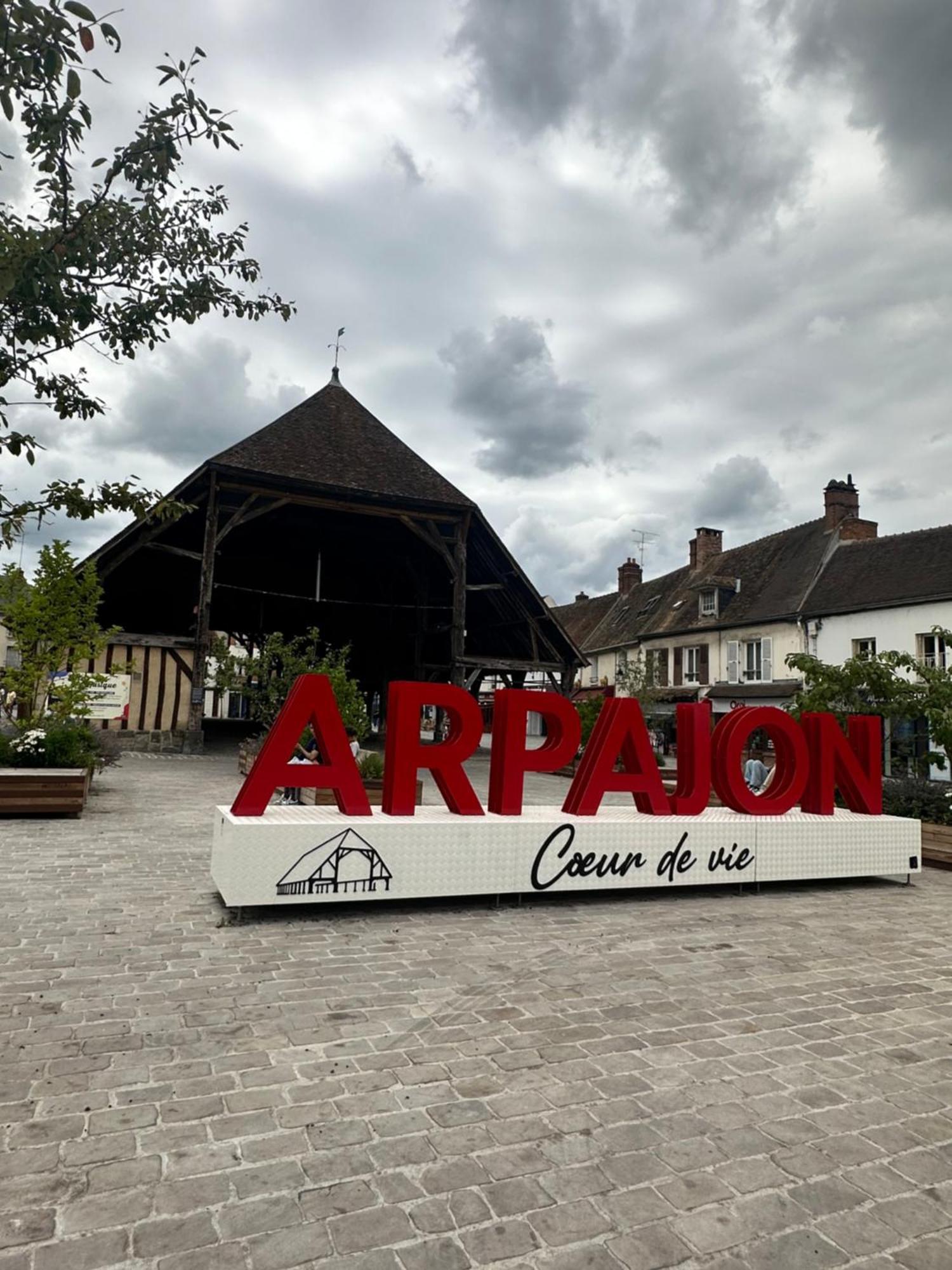 Le Cocon Parking Prive Centre Ville Gare Arpajon Dış mekan fotoğraf